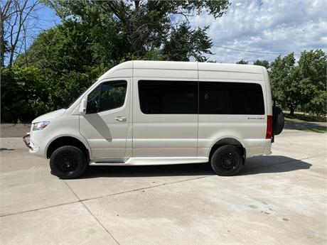2022 Mercedes-Benz Sprinter 2500 Standard Roof