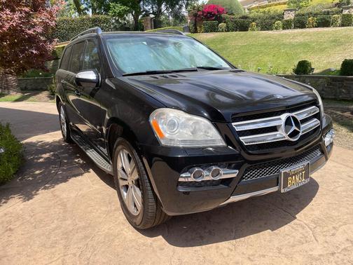 Black 2010 Mercedes-Benz GL-Class GL 450
