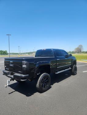 2016 GMC Sierra 2500 Denali