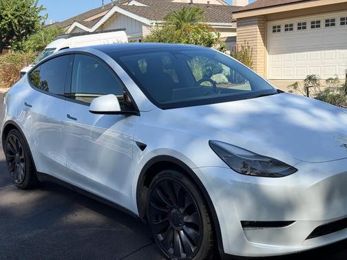 White 2022 Tesla Model Y Performance