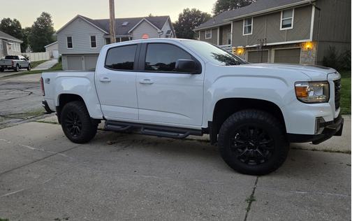 White 2021 GMC Canyon Elevation