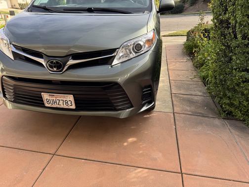 Gray 2020 Toyota Sienna LE