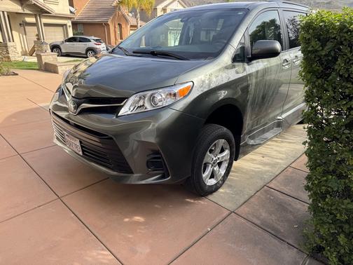 Gray 2020 Toyota Sienna LE