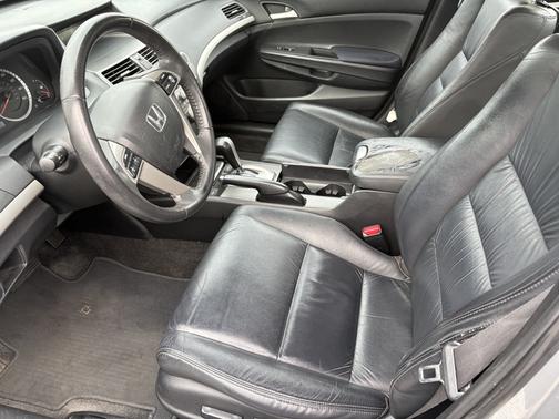 Silver 2012 Honda Accord SE