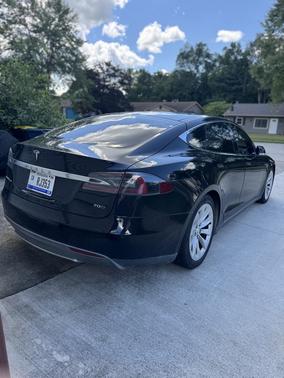2016 Tesla Model S 70D