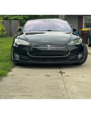 2016 Tesla Model S 70D