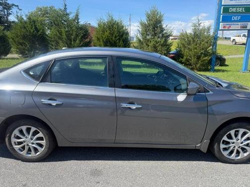 Gray 2018 Nissan Sentra SV