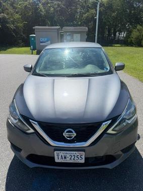 Gray 2018 Nissan Sentra SV