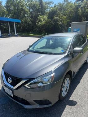 Gray 2018 Nissan Sentra SV