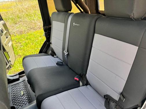 Black 2009 Jeep Wrangler Unlimited Sahara