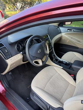 Red 2011 Hyundai SONATA GLS