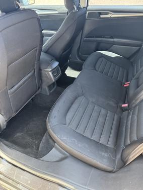 Black 2015 Ford Fusion SE