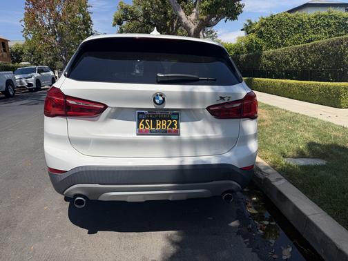 White 2018 BMW X1 sDrive28i