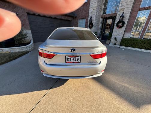 2014 Lexus ES 300h Base