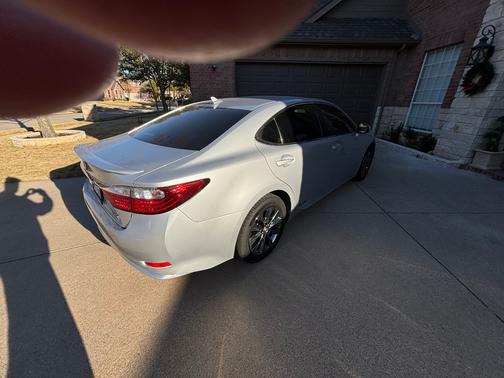 2014 Lexus ES 300h Base