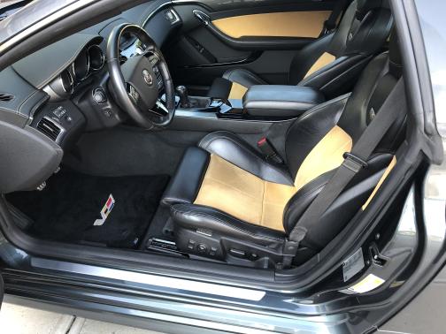 Photo 4 of 10 of 2011 Cadillac CTS-V Base