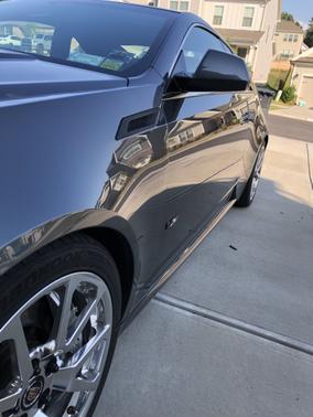 Photo 2 of 10 of 2011 Cadillac CTS-V Base