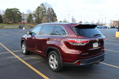 Red 2014 Toyota Highlander Limited