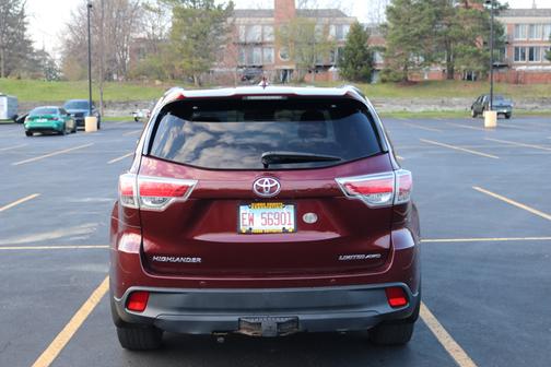 Red 2014 Toyota Highlander Limited