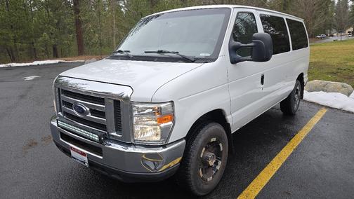 White 2014 Ford E350 Super Duty XLT