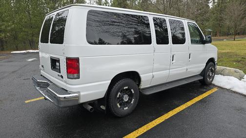 White 2014 Ford E350 Super Duty XLT
