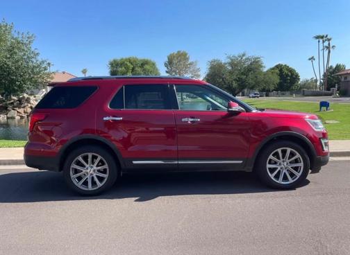 Red 2016 Ford Explorer Limited