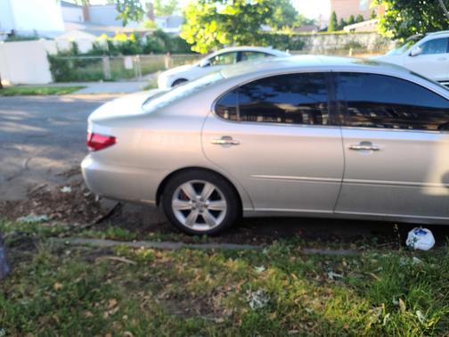 Silver 2005 Lexus ES 330 Base