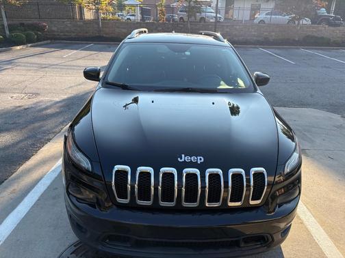 Black 2016 Jeep Cherokee Latitude