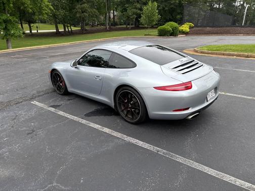 2016 Porsche 911 Carrera