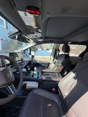 2024 Toyota Sienna Platinum