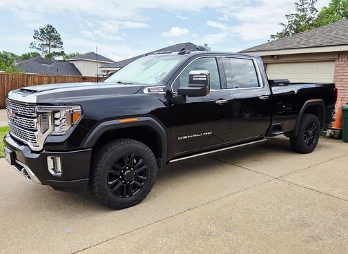 Black 2022 GMC Sierra 3500 Denali