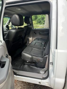White 2000 Ford F-350 XL Crew Cab Super Duty DRW