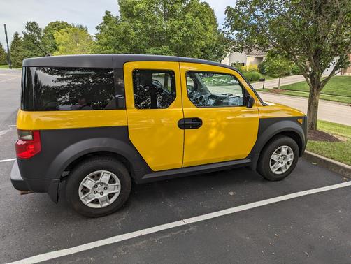 2005 Honda Element LX