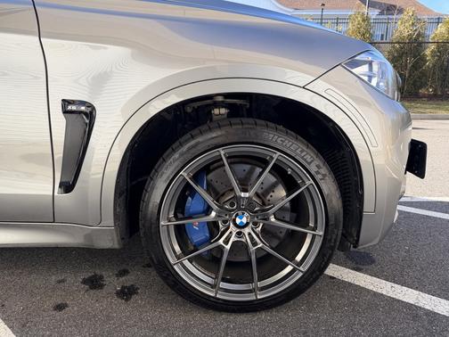 2016 BMW X6 M Base