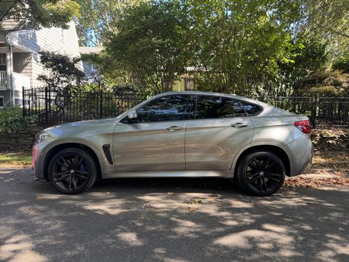 2016 BMW X6 M Base