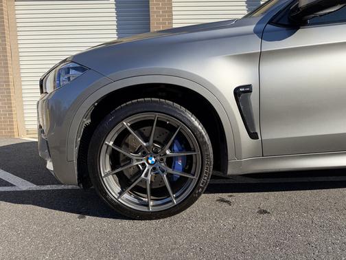 2016 BMW X6 M Base