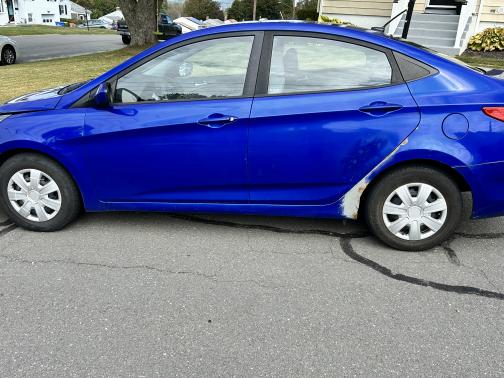 2013 Hyundai Accent GLS