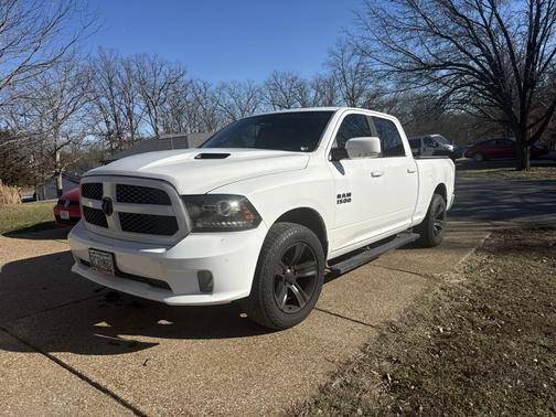 2016 RAM 1500 Sport