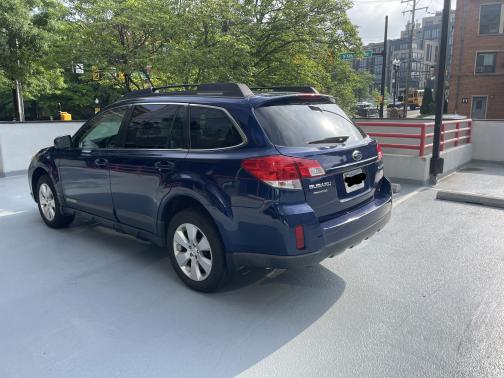 2011 Subaru Outback 2.5 i Premium