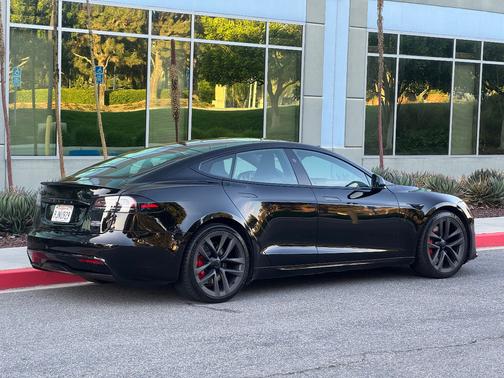 2024 Tesla Model S Plaid
