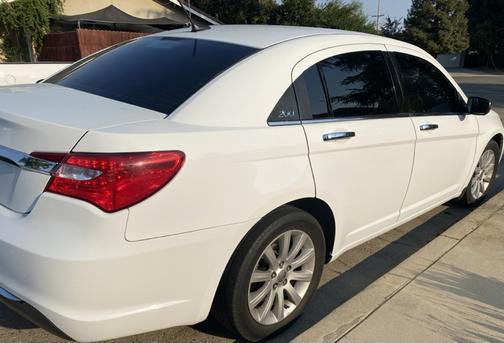 2014 Chrysler 200 Limited