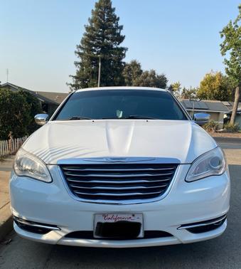 2014 Chrysler 200 Limited
