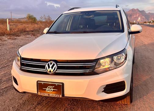 White 2017 Volkswagen Tiguan Limited 2.0T
