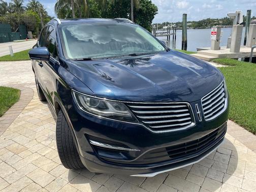 Blue 2017 Lincoln MKC Premiere