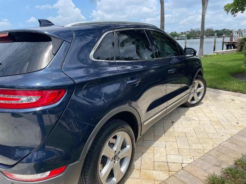 Blue 2017 Lincoln MKC Premiere