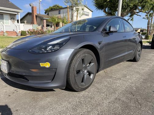 Gray 2022 Tesla Model 3 Long Range