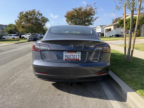 Gray 2022 Tesla Model 3 Long Range