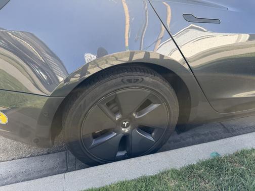 Gray 2022 Tesla Model 3 Long Range