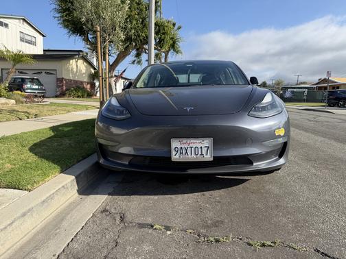 Gray 2022 Tesla Model 3 Long Range