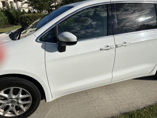 2020 Chrysler Voyager LXI